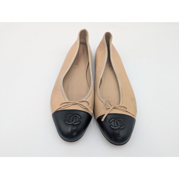 Authentic Chanel CC Logo Lambskin Bow Tie Cap Toe Ballet Flats Size 39.5 - Picture 2 of 8